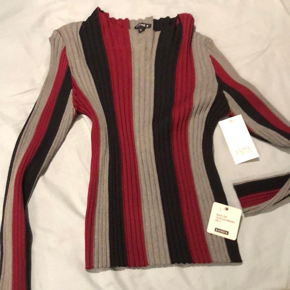 Ladies top size XL long sleeves